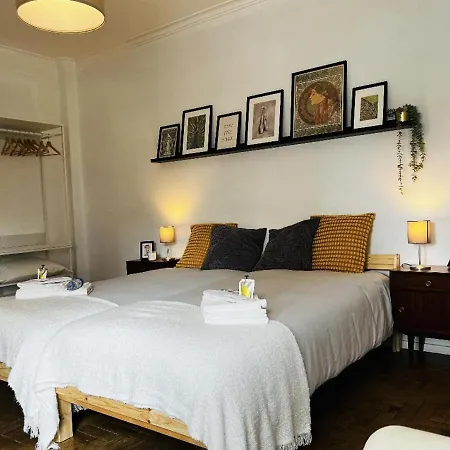 Apartman - Cost - Airport - Subway Lisboa