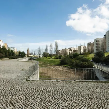 Apartman - Cost - Airport - Subway