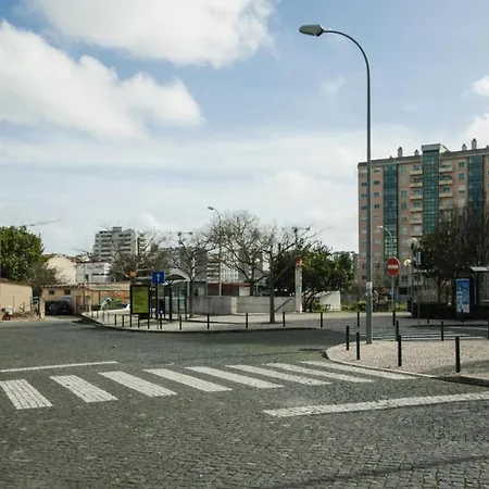 Apartman - Cost - Airport - Subway