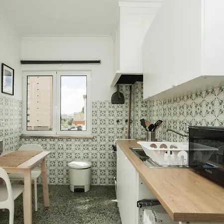 Apartament - Cost - Airport - Subway