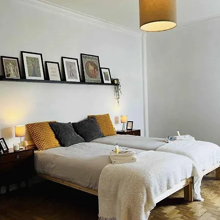 아파트 - Cost - Airport - Subway *