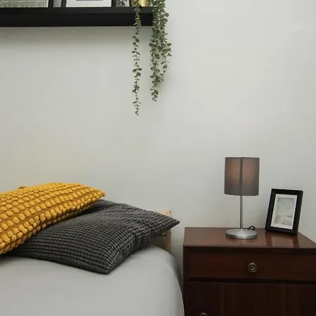 아파트 - Cost - Airport - Subway 리스본