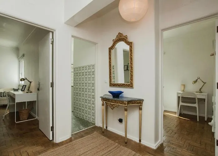 דירה - Cost - Airport - Subway *