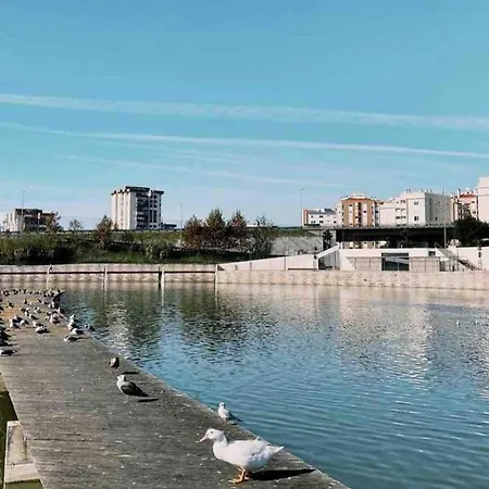 - Cost - Airport - Subway شقة *